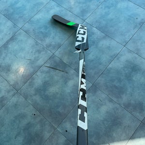 Junior CCM EFlex 5.9 Goalie Stick Regular 21" Paddle (Used)