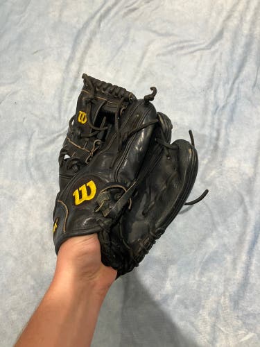 Black Wilson DP15 A2000 RH Infield Baseball Glove 11.5" (Used)