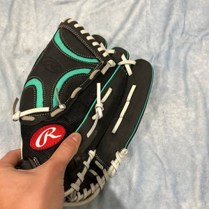 Black Rawlings Champion Lite RH Softball Glove 12.5" (Used)