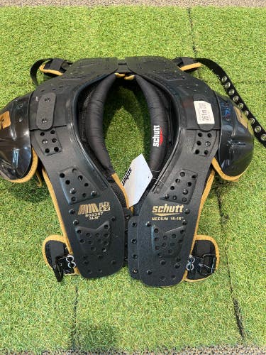 Medium Youth Schutt MID Flex 4.2 Shoulder Pads (New)