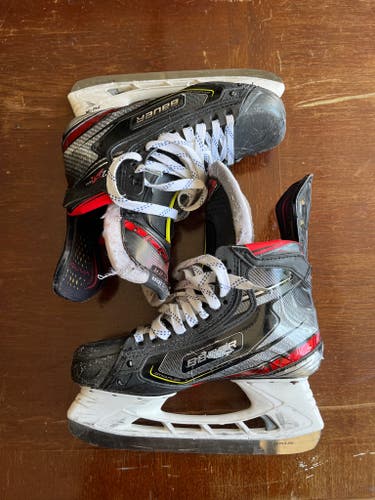 Bauer Vapor 2X Pro Hockey Skates Pro Stock 5 (Used)
