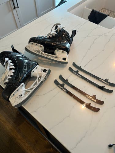 CCM Tacks XF Pro Hockey Skates Size 2 (Used)