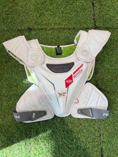 Large Adult Maverik M5 Shoulder Pads (Used)