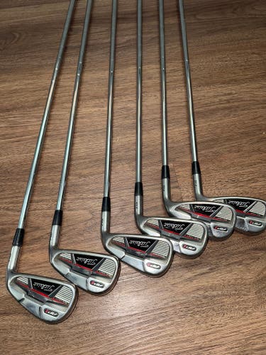 Men's Titleist 710 AP1 Right Handed Iron Set Stiff Flex 6 Pieces Graphite/Steel Shaft (Used)