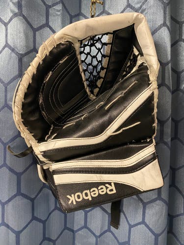 Pro Stock Reebok Premier XLT Pro Goalie Glove - Full Right, Intermediate