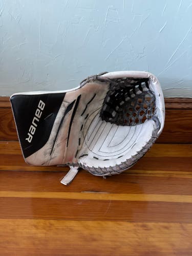 2023 Bauer Vapor Hyperlite 2 Regular (Used)