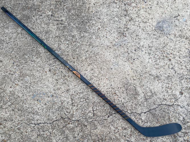 Senior Warrior Covert QR6 pro Hockey Stick Left Hand P28M Pro Stock ATHANASIOU (New)