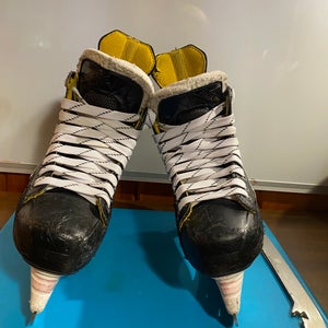 Bauer Supreme S170 Hockey Skates Regular Width  Size 3.5 (Used)