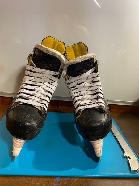 Bauer Supreme S170 Hockey Skates Regular Width  Size 3.5 (Used)