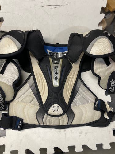 Intermediate Medium Reebok 7K Shoulder Pads (Used)