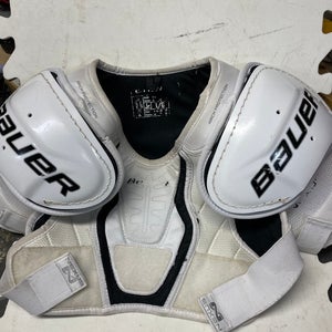 Intermediate Large Bauer Shoulder Pads (Used)