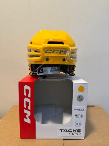 Small CCM Tacks 920 Helmet (New)