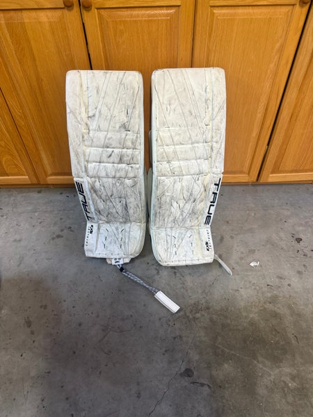 34" True 9x3 Goalie Leg Pads (Used)