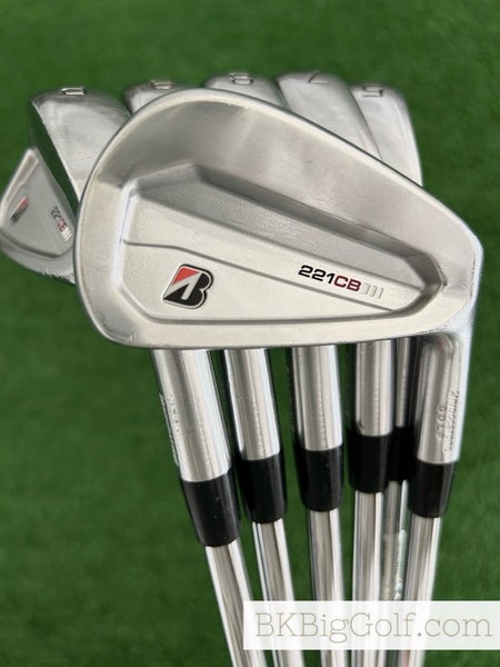 Bridgestone 221 CB Forged Iron Set 5-P / NS Pro Modus Tour 105 Stiff