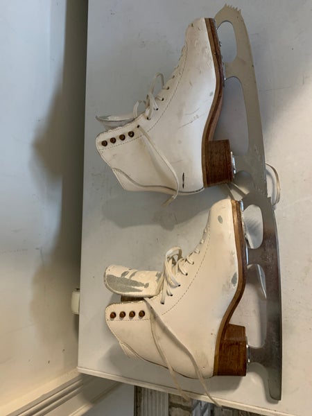 Jackson Ultima Figure Skates B Adult 4.5 (Used)