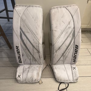 White 30" Intermediate Bauer Vapor X5 Pro Goalie Leg Pads (Used)