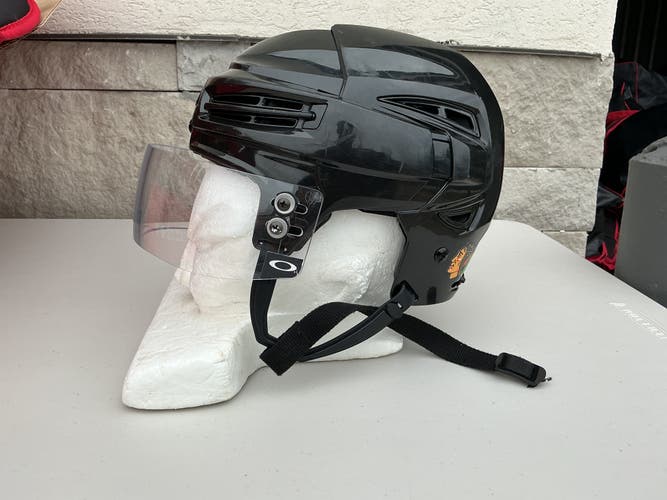 Bauer Re-Akt 100 Pro Stock Hockey Helmet Small Black 69410
