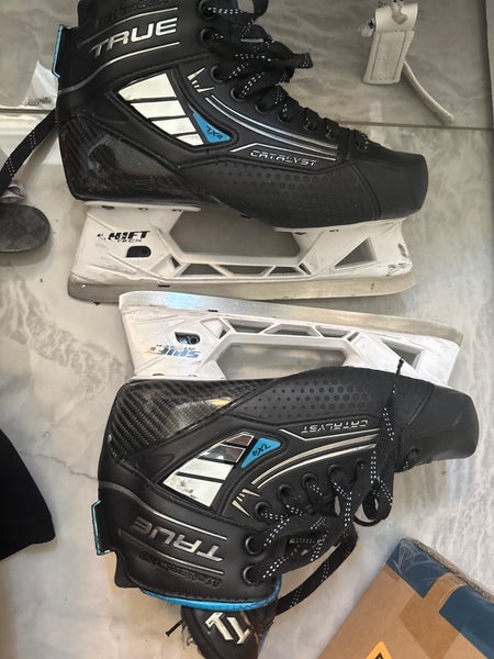 True Catalyst 7X4 Goalie Skates size 6 extra wide