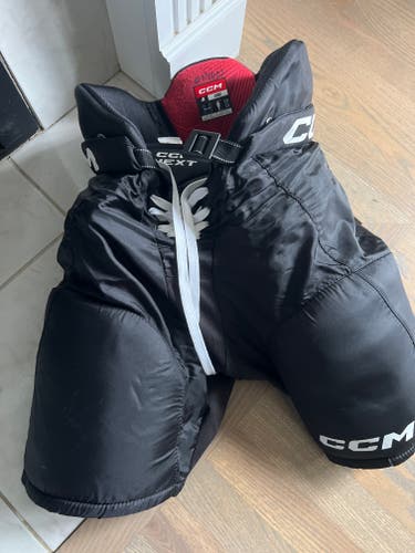 Men's Junior Large CCM Next Hockey Pants (Used)