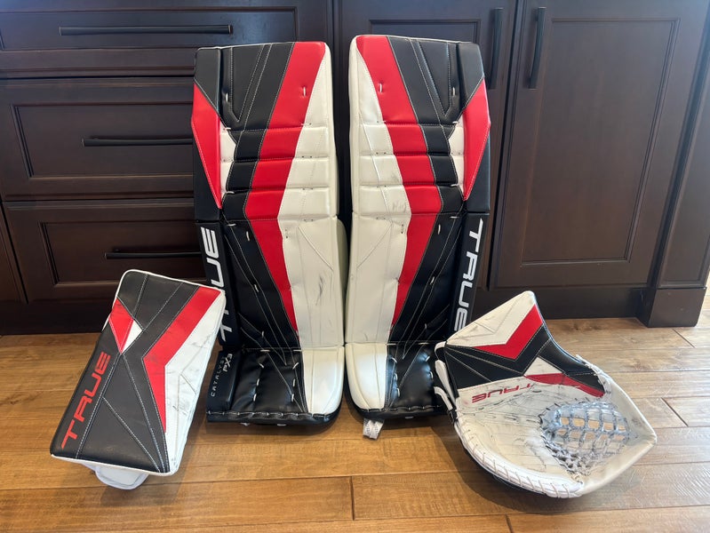 Pro Stock 34+1 True Catalyst PX3 Pro Goalie Pads & Gloves Set Andersen
