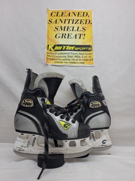 Graf Supra 301 Hockey Skates Size 2.5 (Used)