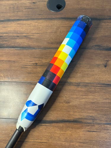 2023 DeMarini Prism+ 32/22(-10) Fastpitch Softball Bat
