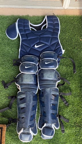 Nike Pro Catcher's Set