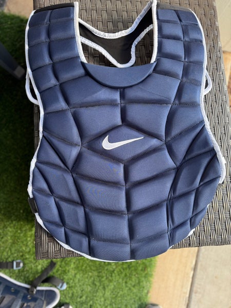 Nike Catcher's Chest Protector