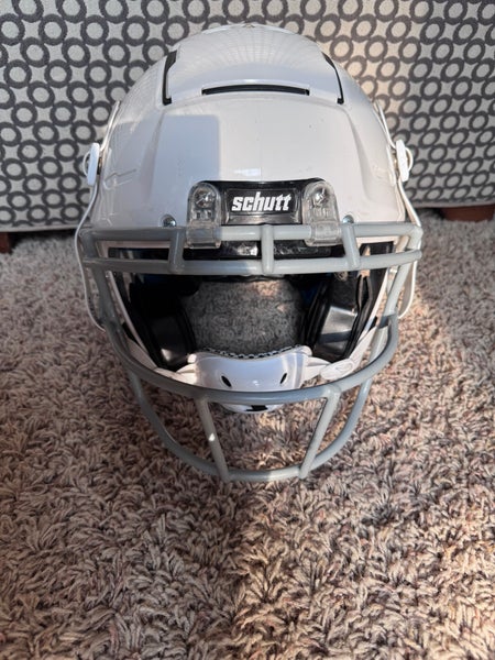 Small Youth Schutt F7 LX1 Helmet (Used)