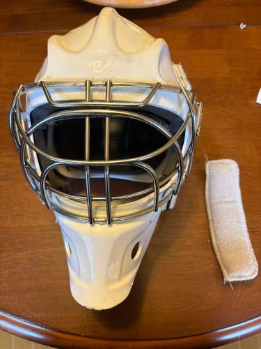Junior Bauer 930 Goalie Mask  (Used)