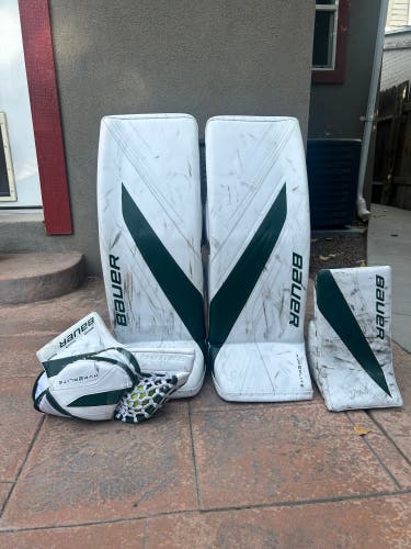 34"  2024 Bauer Hyperlite 2 Regular Goalie Full Set Pro Stock (Used)