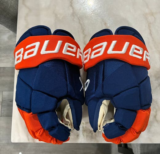 “Bauer Hyperlite Pro Gloves 14” (LIGHTLY USED)
