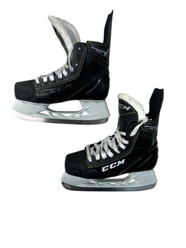 Used CCM SUPER TACKS 9350 Junior Hockey Skate Black And Yellow Junior 03 11835-S000197416