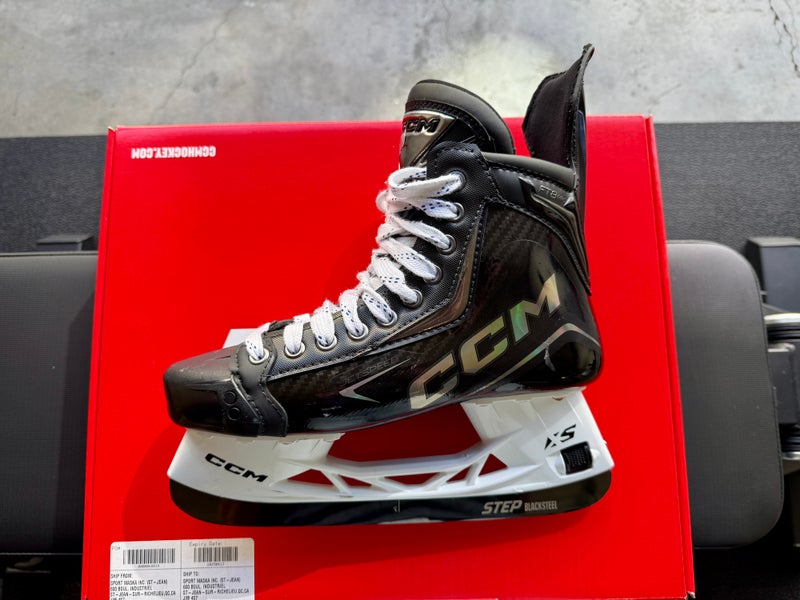 CCM JetSpeed FT8 Pro Hockey Skates - Total Custom Plus