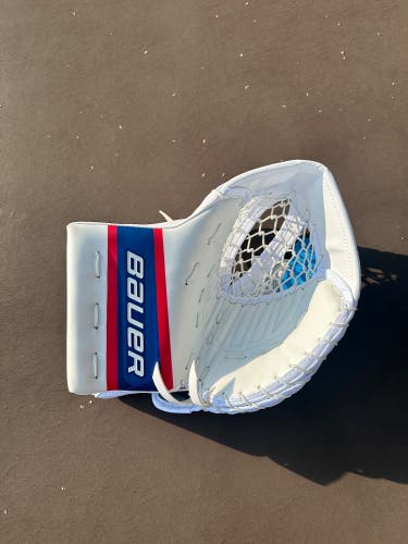 Bauer Vapor HyperLite Pro Stock Goalie Catcher (New)