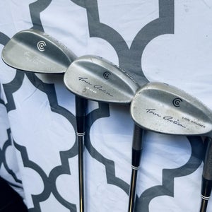 Cleveland Mens RH Gap/Approach Sand Lob Combo Wedge Set 51/54/58 Degrees