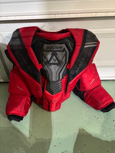 XL Bauer Mach Goalie Chest Protector (Used)