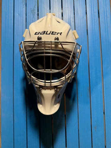 Senior Bauer 930 Goalie Mask (New)
