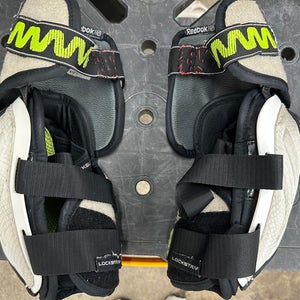 Reebok 11k hockey elbow pads