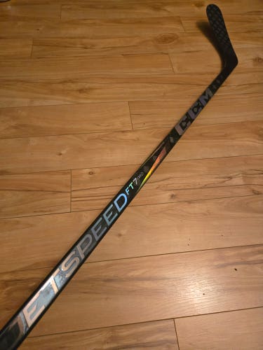 CCM Jetspeed FT7 Pro: Left 85 Flex P90 Curve