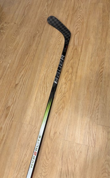 Senior Bauer Vapor Hyperlite 2 Left Hand Hockey Stick P92 (Used)