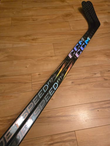 2-pack CCM Jetspeed FT7 Pro: Left 85 Flex P90 Curve