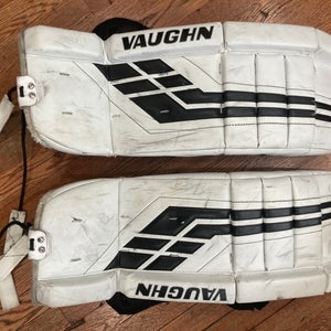 26" Vaughn Velocity VE8 Goalie Leg Pads (Used)