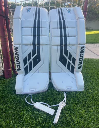 24 + 2" Vaughn Velocity VE8 Goalie Leg Pads (Used)