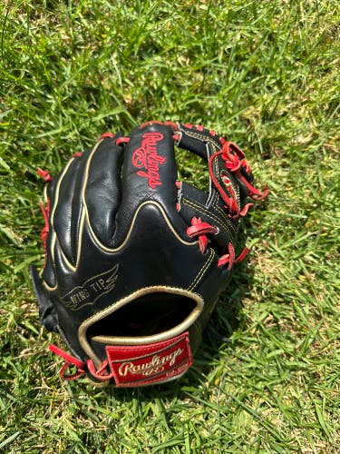 Rawlings RH Baseball Glove 11.75" (New)