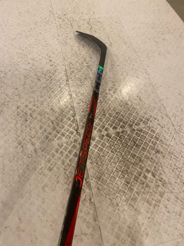 Junior CCM Jetspeed FT7 Pro Right Handed Hockey Stick P28 (Used)