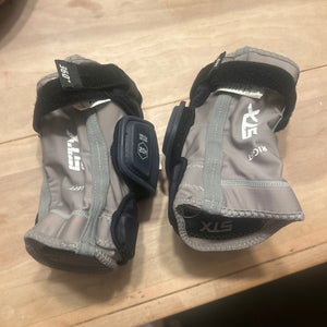 Medium Adult STX Stallion 900 Arm Pads (New)