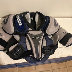 Men's Senior Medium Easton Synergy Shoulder Pads  (Used)