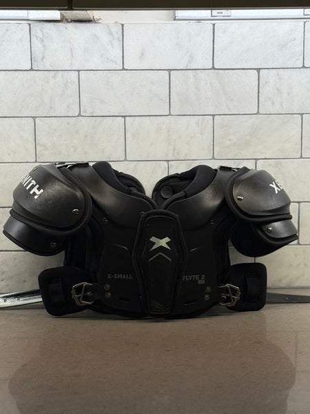 XS Youth Xenith Flyte Shoulder Pads (Used)
