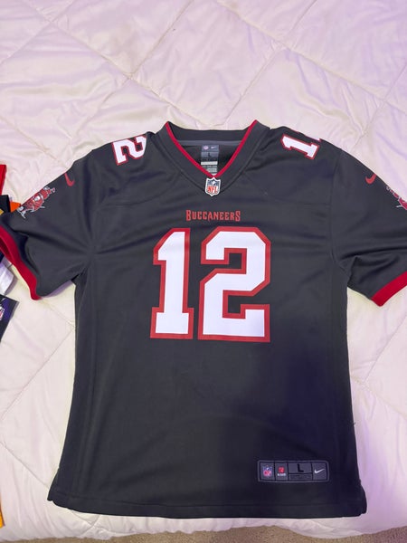 Red Large Boys Nike Jersey (Used)